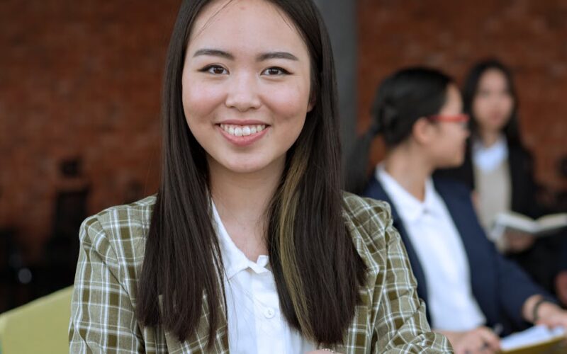 Casos de Éxito RSE en El Salvador: Empleo Joven y Técnica Dual Casos de Éxito RSE en El Salvador: Empleo Joven y Técnica Dual
